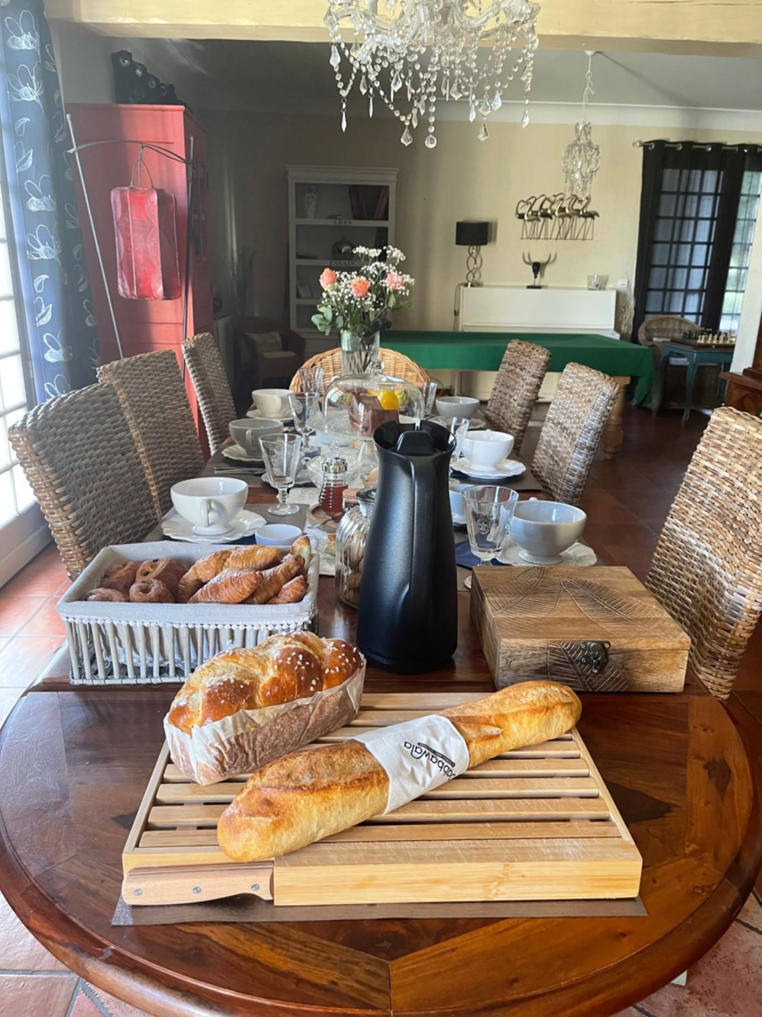 La Belle Chaumiere Bed & Breakfast Bretagne-de-Marsan Luaran gambar